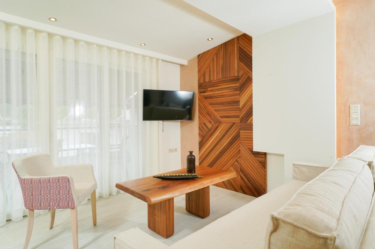 Dagos Luxury Apartments ลีเมนาส ภายนอก รูปภาพ
